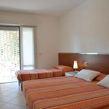 Residenza Le Acacie Apartment Bibione Exterior photo