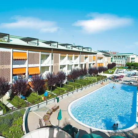 Residenza Le Acacie Apartment Bibione Exterior photo